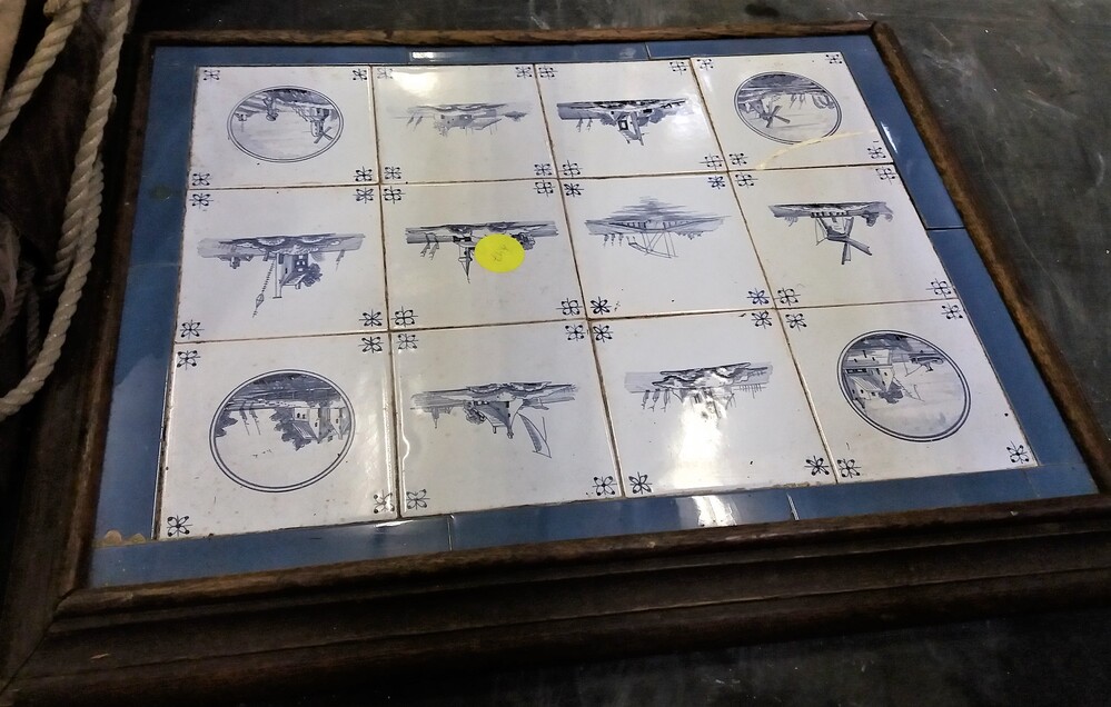 tegelplateau haard, blauw-wit, omlijst in hout