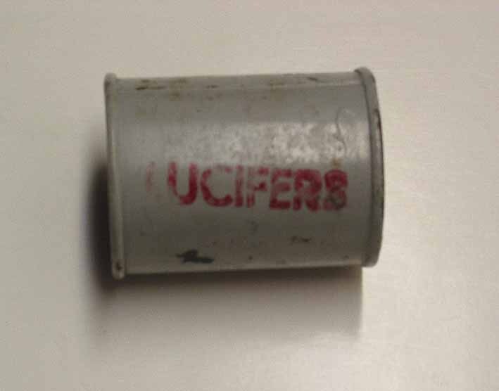 Waterdicht busje met sloepslucifers