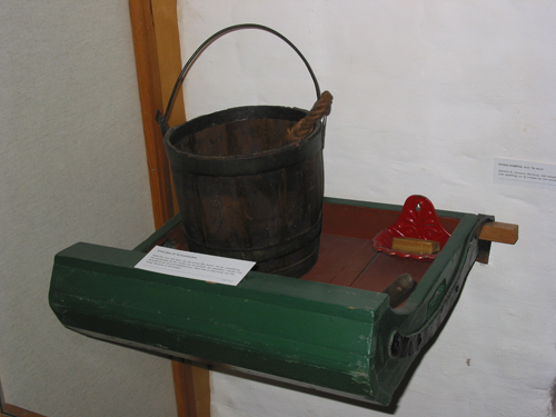 Spoelbak of "schuddelbak"