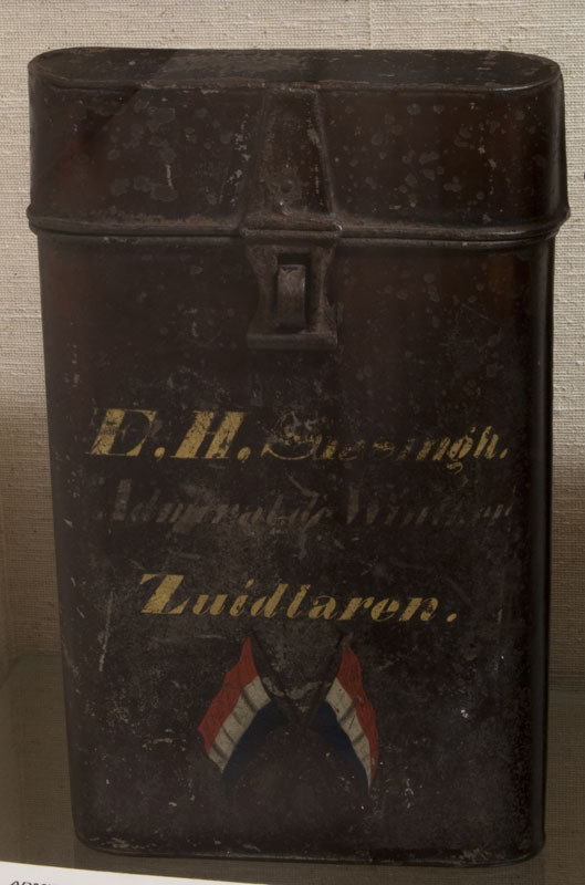 Documentenbus schoenerkof "Admiraal de Winter" van kapitein E.H. Sissingh uit Zuidlaren.