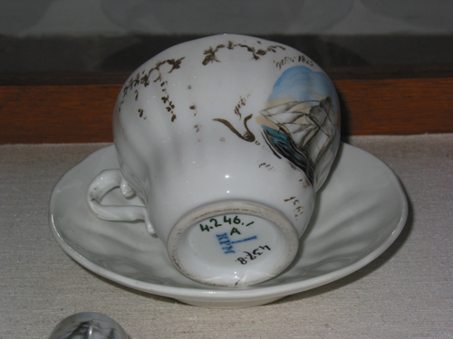 Kop met opschrift "KPM", porselein ca. 1862