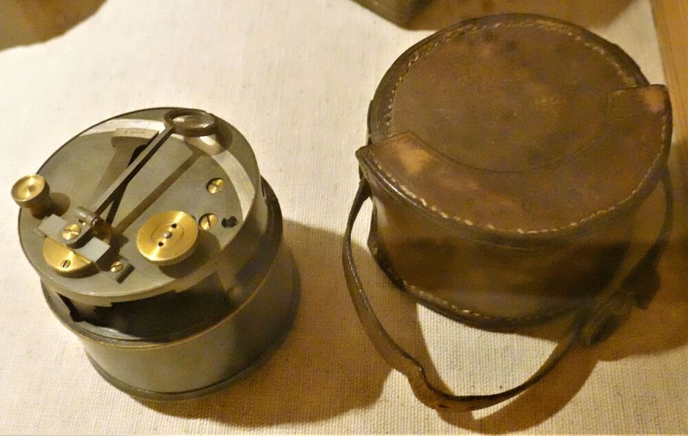 Pocketsextant of doossextant in lederen etui, 1926