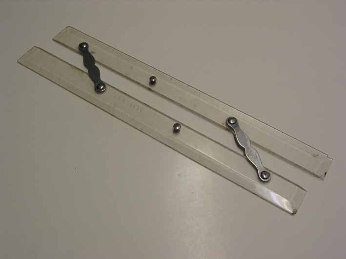 Pleischaal of parallellineaal gebruikt aan boord de coaster 'Sea Wyf'