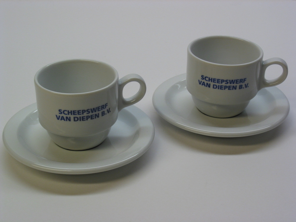 Kop en schotel, kop met opschrift "Scheepswerf Van Diepen B.V."