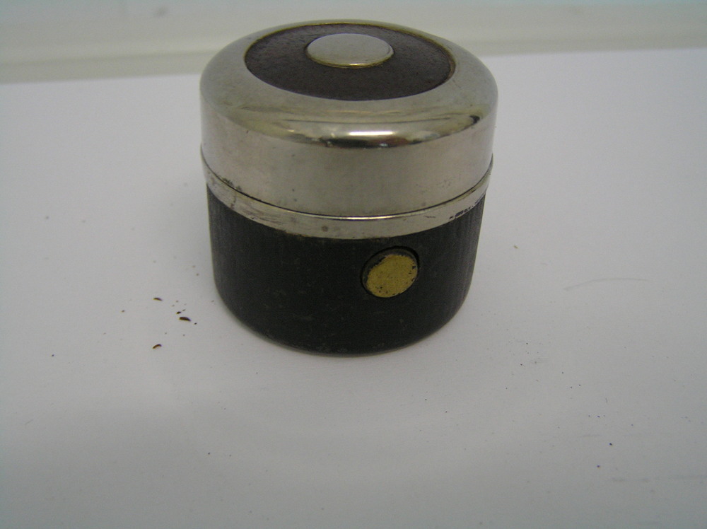 reisnecessaire, reisinktpotje