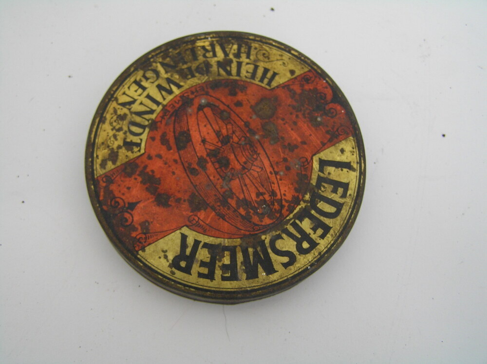 deksel ledersmeerdoosje