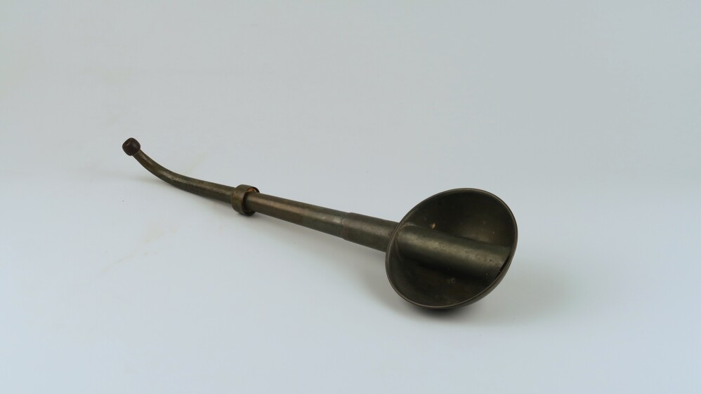 Metalen gehoorapparaat