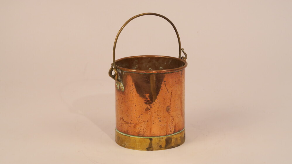 Koperen emmertje