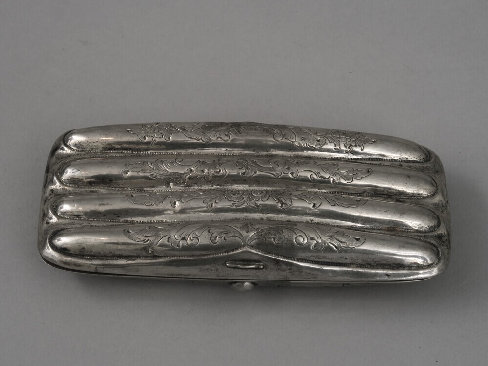 Zilveren sigarendoos van van T.W. Heidema rond 1859