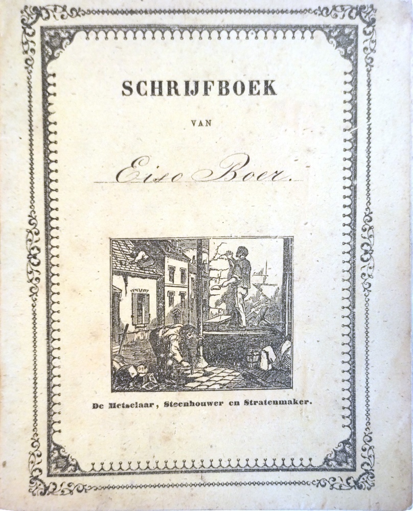Schrijfboek van Eiso Boer met opschrift De Metselaar, Steenhouwer en stratenmaker en afbeelding, 1890.