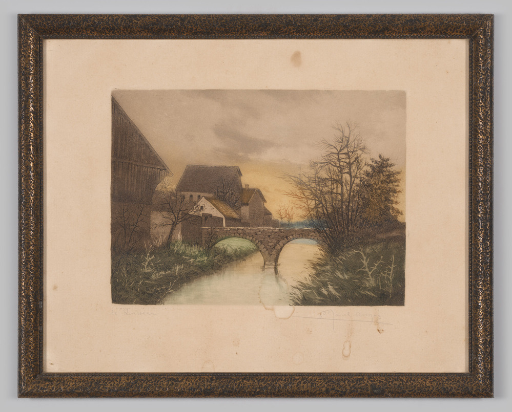 Ingelijste ets, voorstellende water met brug en enige behuizingen