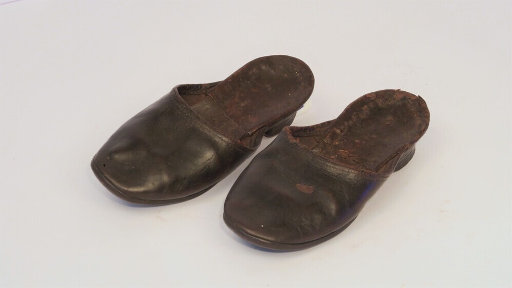 Een paar kinderschoentjes