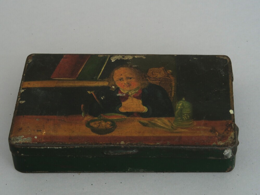 Pillendoosje van arts R.A.J. Cremer uitgegeven aan Jan Kraai 1930