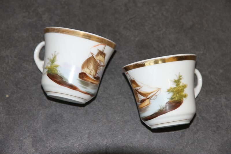 porseleinen kop met afbeelding schip