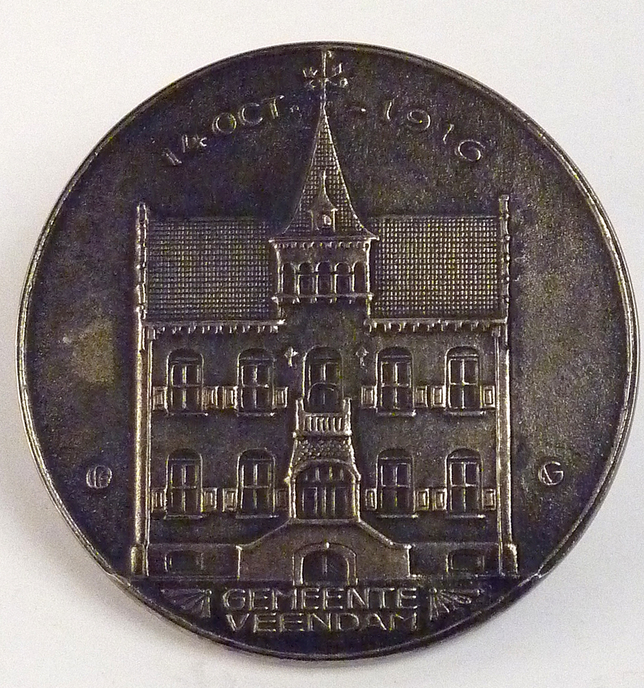 penning met inscriptie: aan Jhr Dr E.A.van Berestein - Burgemeester van 1910-1916 De Gemeenteraad 14 oct 1916