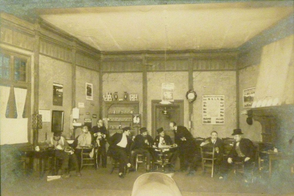 Dizzepie - Dizzepu van Geert Teis , 2e bedrijf , 4e toneel Schouwburg Groningen