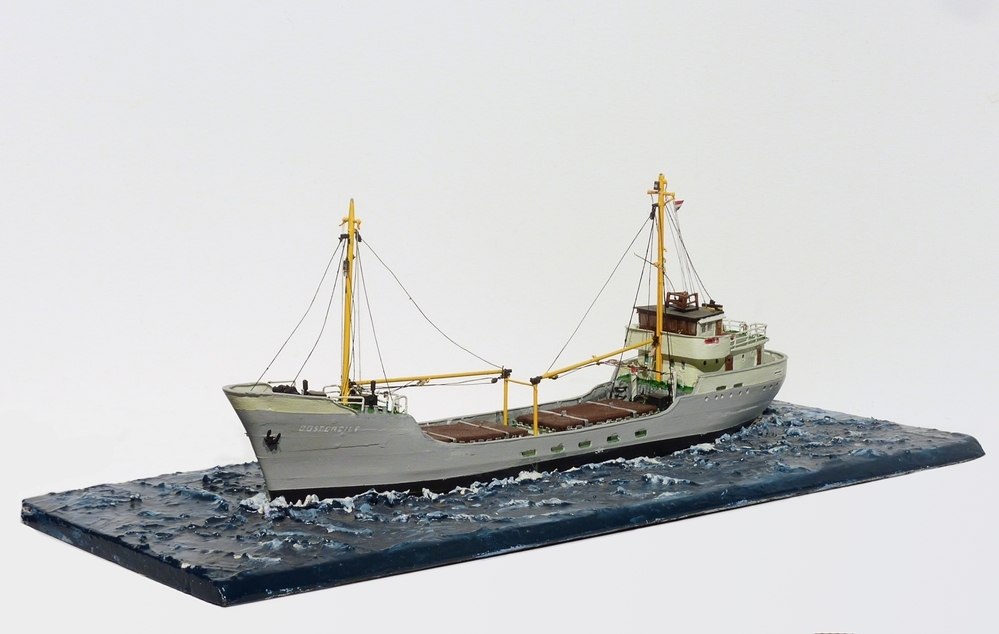 Coaster Oosterdiep, gebouwd 1957 bij werf Sanders te Delfzijl , bwnr.204.Eigenaar J.Bakker , Veendam ( Heiloo ) gegevens : 387 brutoregisterton , 189 nettoregisterton , 484 tdv ; 220 pk Brons , 8.5 mijl . Afmetingen : 48.23 x 7.84 x 2.92 m. 1972 : verkocht naar het buitenland. 1993 : Afgezonken.