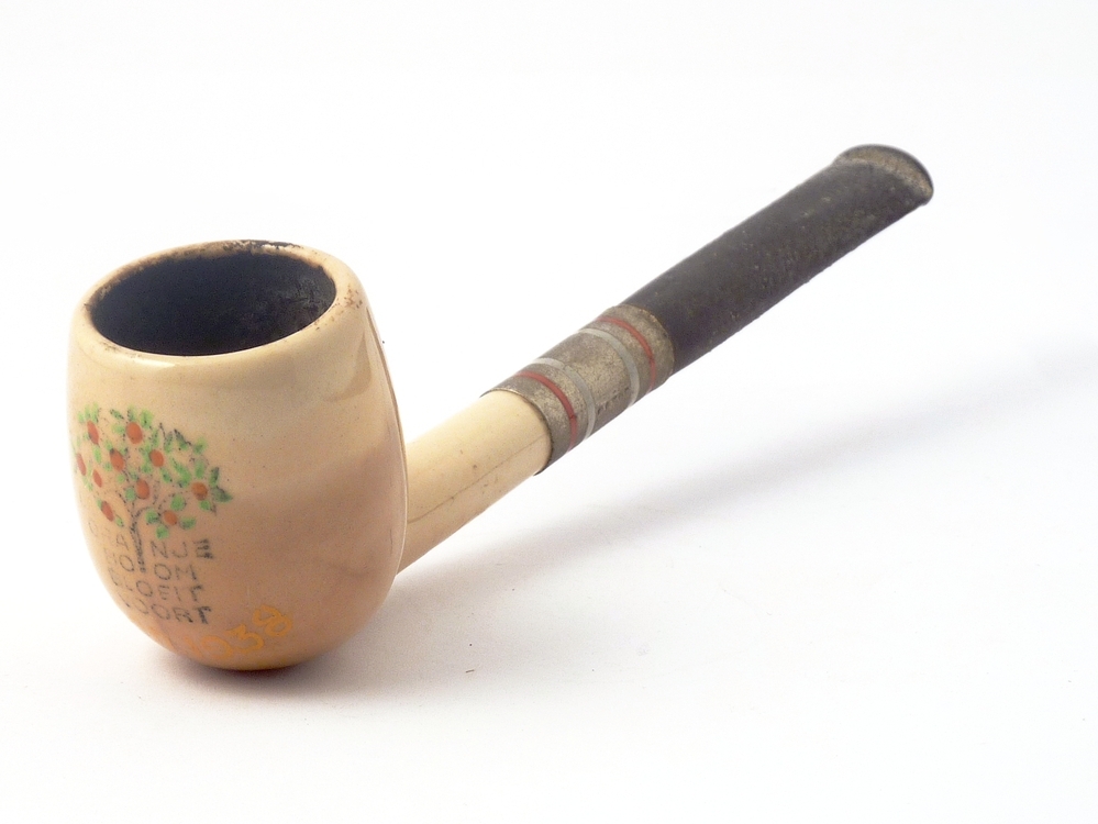 De Oranjeboom bloeit voort jan 1938 geboortedatum Beatrix