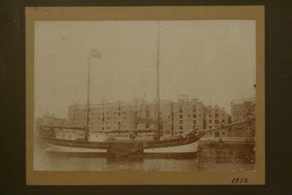 1912 Shif Greta Büddig von Delfstedt kap H.Büddig gebouwd op de werf van Jac Smit ijzerscheepsbouw Sappemeer " Oost " Holland