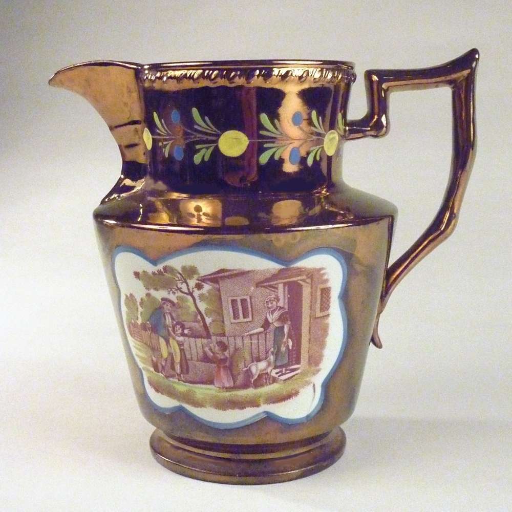 goudluster kan met op buik huiselijk tafereel en bloemmotief