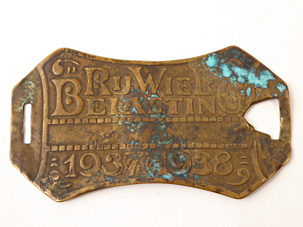 messing fietsplaat met inscriptie rijwielbelasting 1937 1938