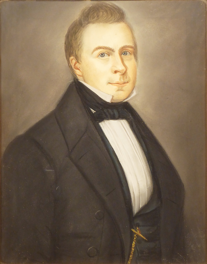 mansportret in goudkleurige in de hoeken gedecoreerde gipsen lijst, voorstellende een man met zwart jak en profil naar rechts, voorstellende Huge Smit, leerlooijer, geboren 12-09-1833 te Hoogezand, overleden 12-6-1892 te Sappemeer,  10-6-1858 te Slochteren gehuwd met Trijntje Dallinga, in 1858 te Tholen vervaardigd door kunstenaar Berend Wierts Kunst.