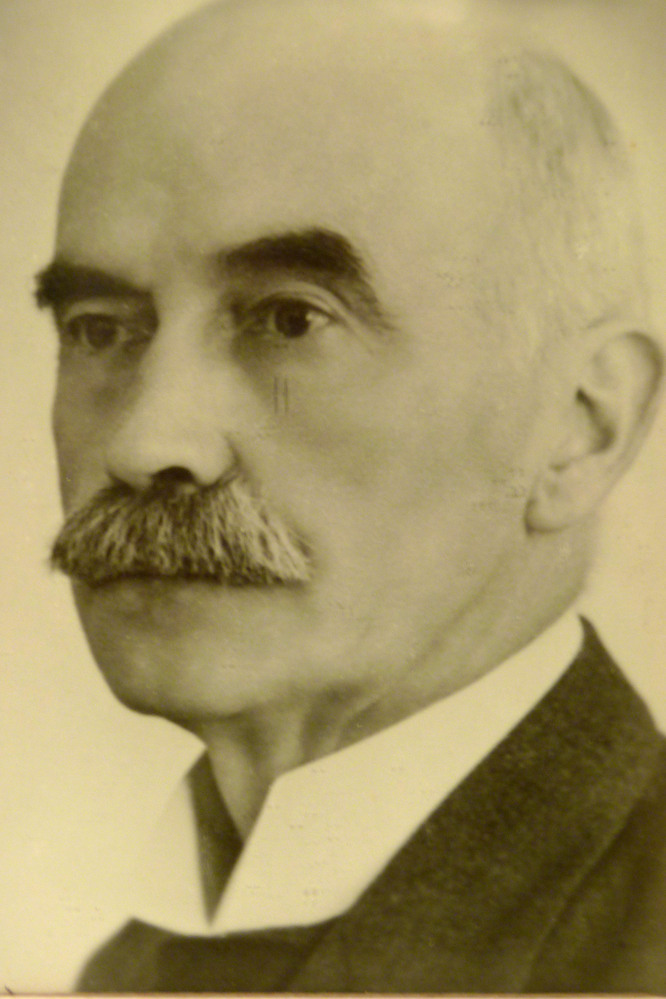 Mr.H.J.F.Kloppenburg