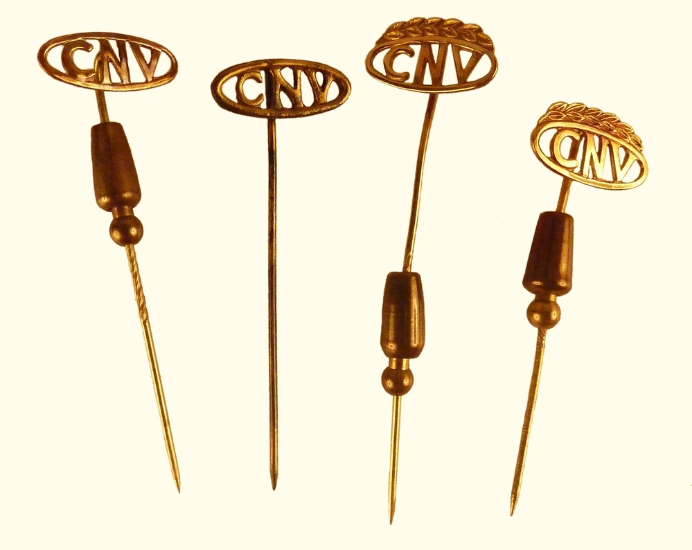 gedenkspeld voor 12 1/2 , 25 jaar lid CNV