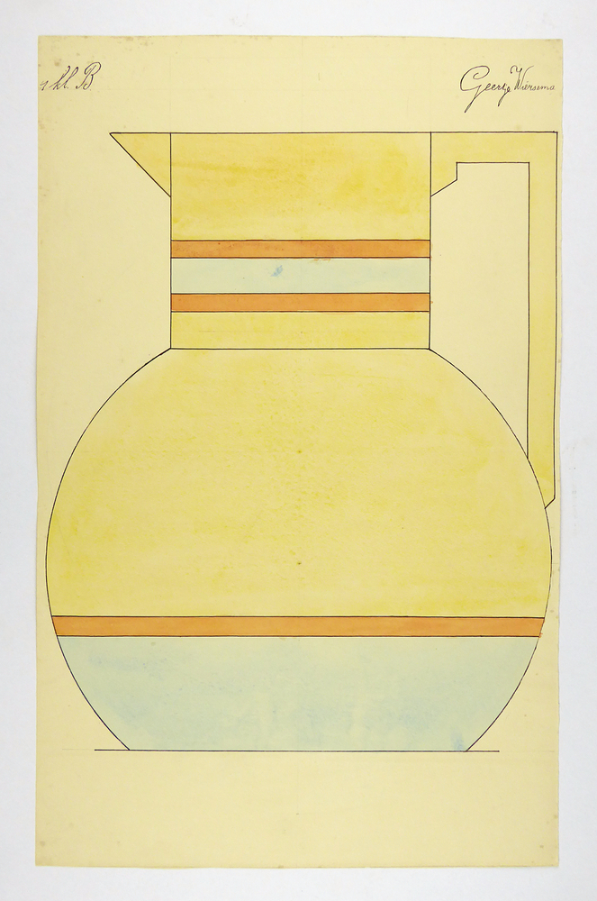 gele schenkkan met oor, onderkant lichtblauw met bruine rand, bovenkant blauwe baan met boven en onder bruine baan