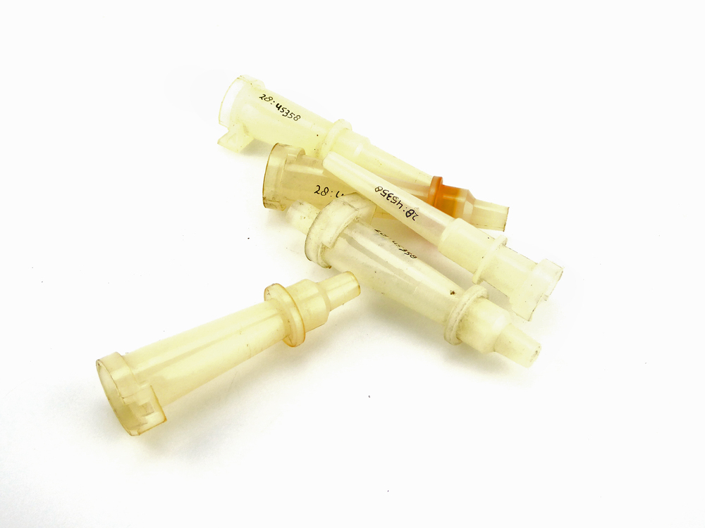 witte plastic tapsvormige spuitmond