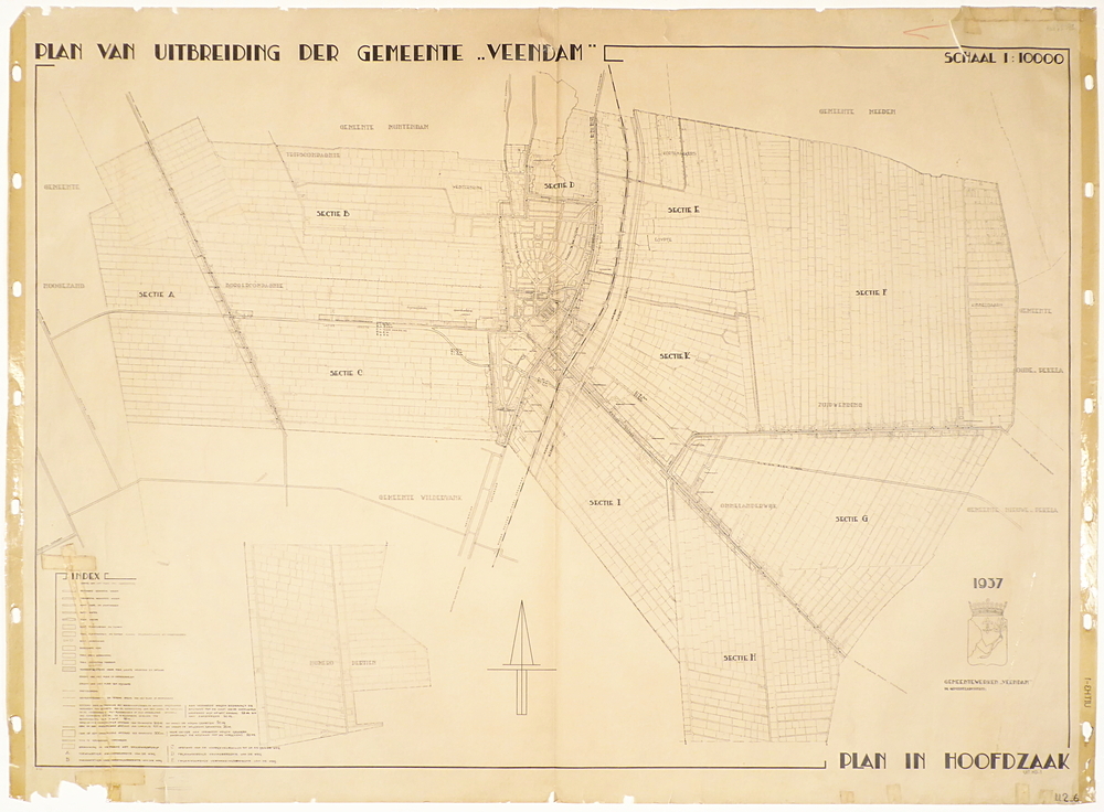 rechthoekige papier met inscriptie bovenkant : plan van uitbreiding der Gemeente Veendam en rechtsonder: plan in hoofdzaak,  plattegrond met daarop de kadastrale secties in Veendam en de uitbreidingsplannen plan Noord 1937