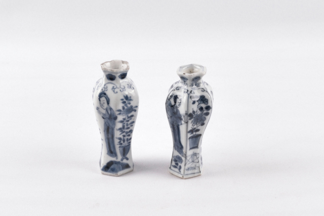 Minatuur vaasjes van Chinees porselein