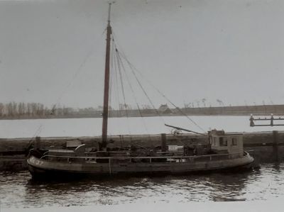 ZK 37 aan pier