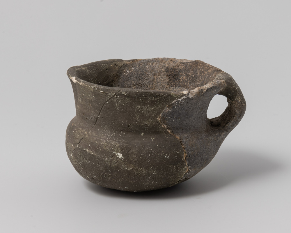 Kleine pot met oor